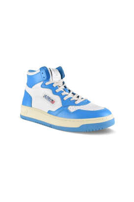 Autry Medalist Mid trainers in white and blue – three-quarter view